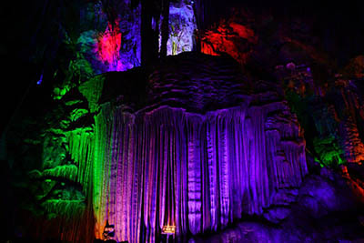 yinzi-cave400 267.jpg